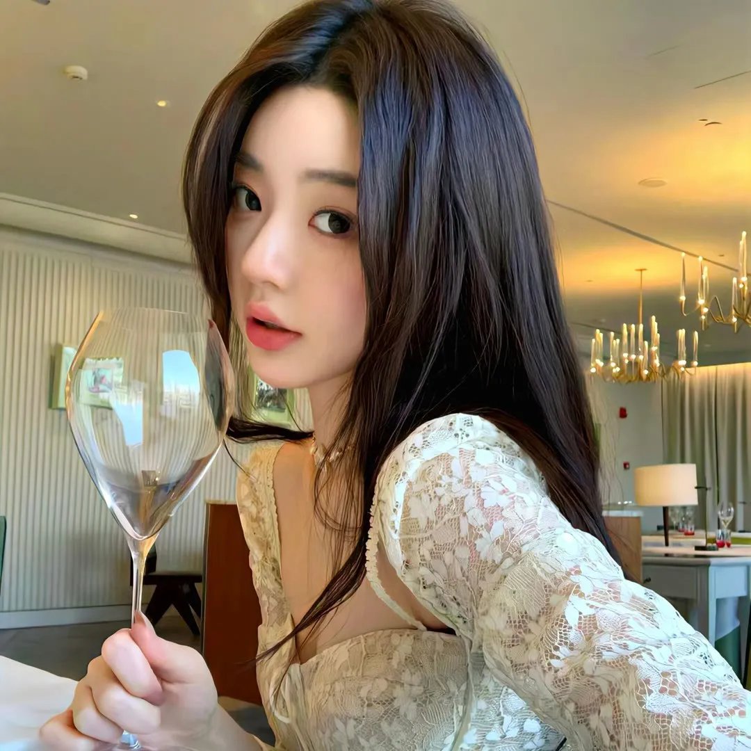 蜜丝炸弹