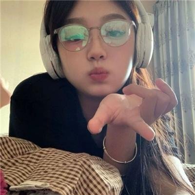 万花嬉春